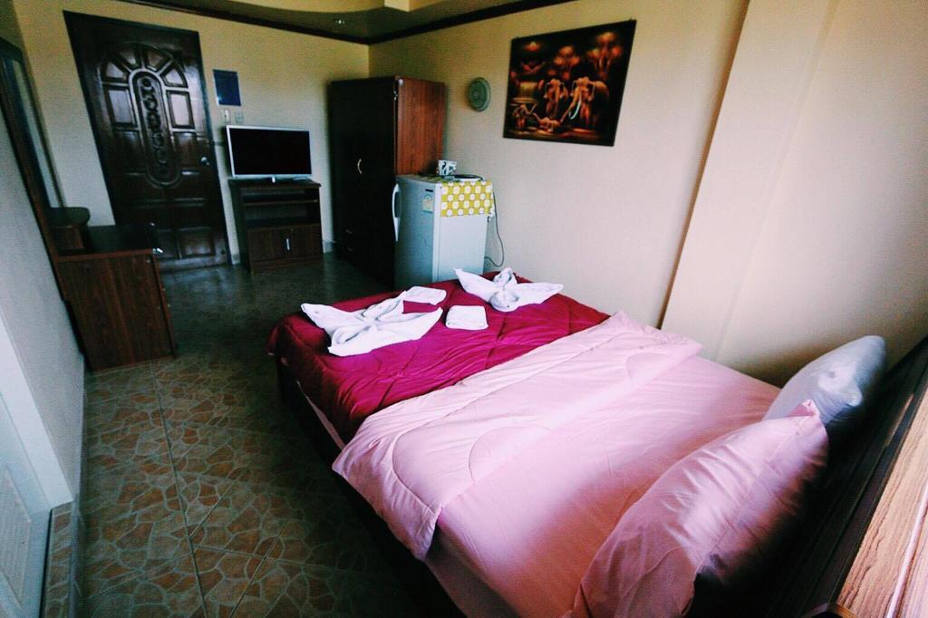 S-One Guesthouse Паттайя Экстерьер фото